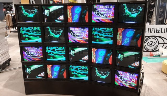 An old-school "video wall" uses different underlying tech for the same basic concept as multi-screen <em>GoldenEye</em>.