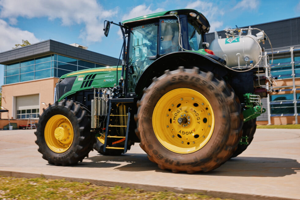 Tractors are more used to carrying ammonia around to spread on fields, but this one uses the stuff—stored in that white tank—to convert to hydrogen and then power a fuel cell.