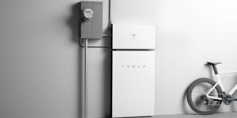 Tesla bundles battery people to make it appear like decreased electrical power demand from customers