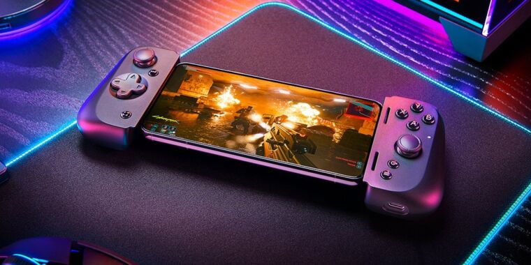 Review: Razer Kishi V2 refines the “gamepad that clamps to phone” concept thumbnail