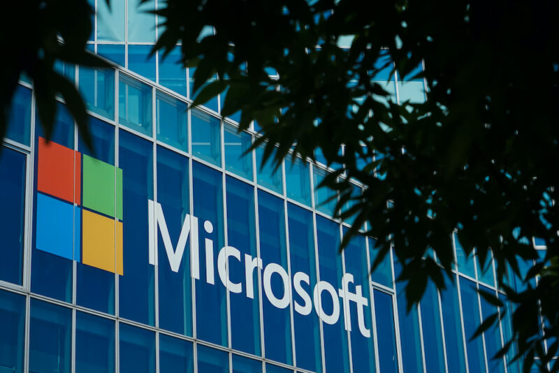 Le réseau Microsoft piraté grâce à la pulvérisation de mots de passe par des pirates informatiques russes