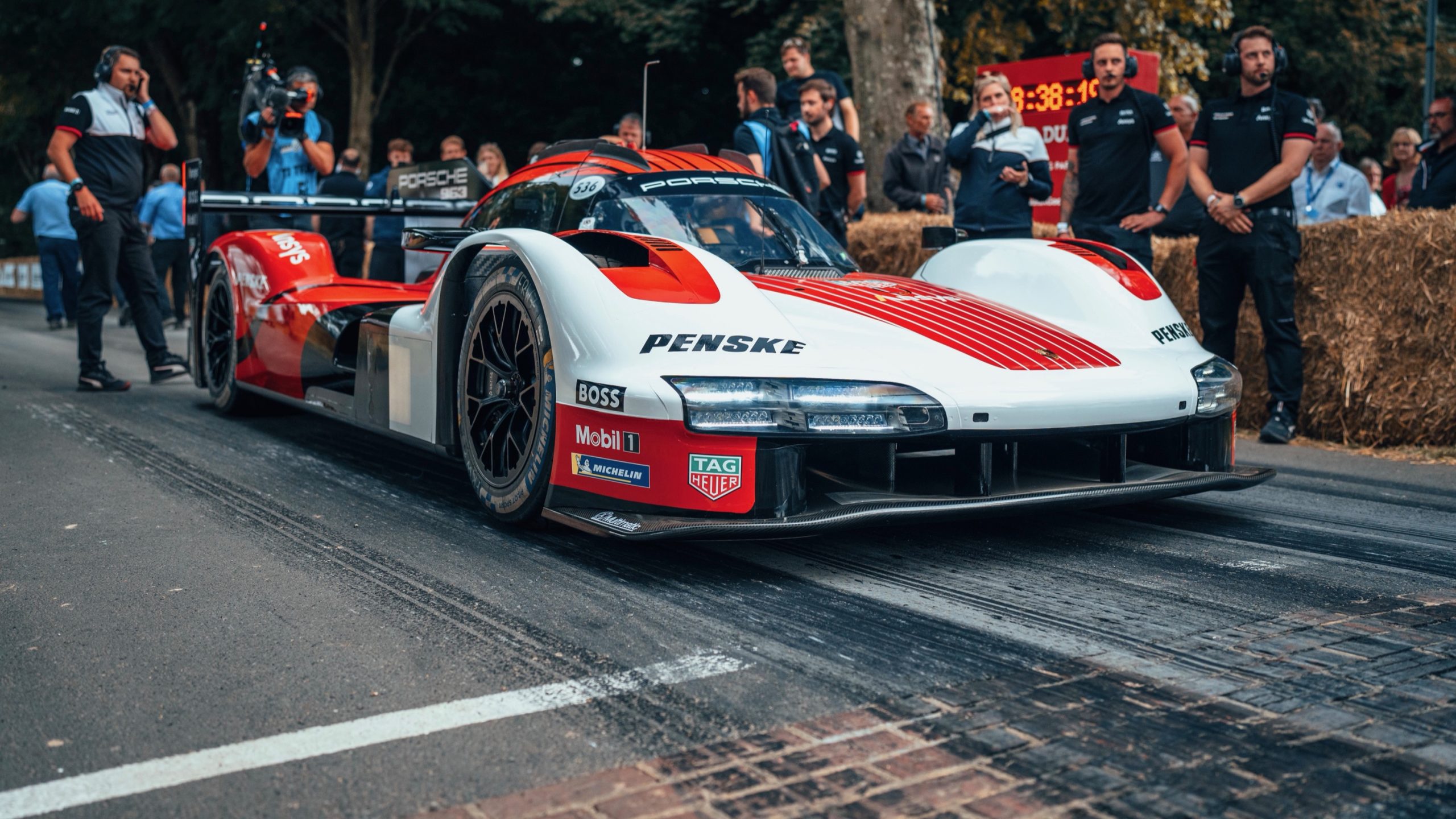 Here's what it's like to drive the new Porsche 963 prototype - Ars
