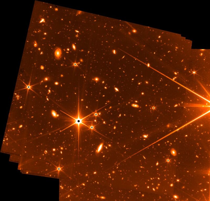 Anche le immagini dei test di ingegneria del telescopio Webb sono riuscite a stupire