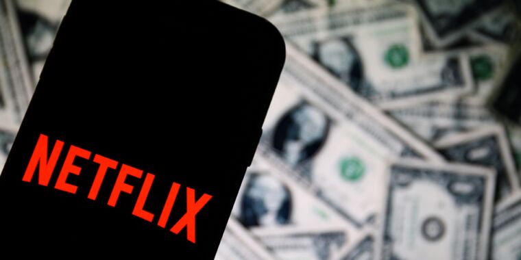 Netflix adds “extra home” fee, will block usage in other homes if you don’t pay thumbnail