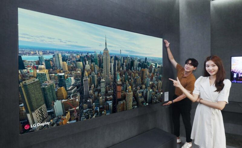 LG’s 97-inch vibrating OLED TV claims to offer 5.1 audio without speakers - Ars Technica (Picture 1)