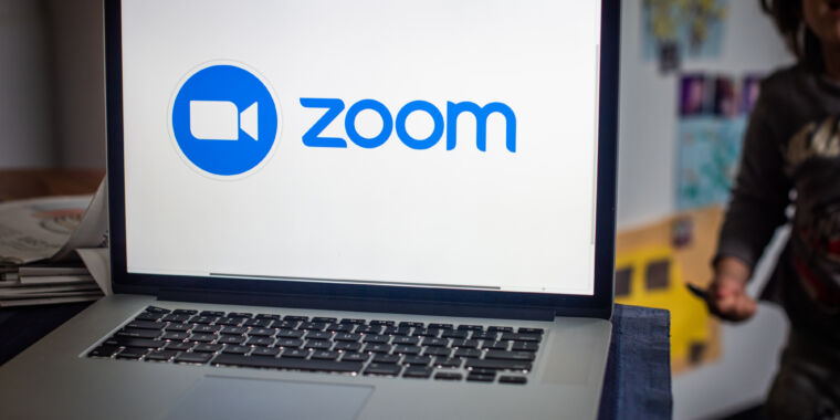 تعمل ميزة Zoom على إصلاح الثغرة الأمنية الحرجة مرة أخرى بعد تجاوز الإصلاح السابق