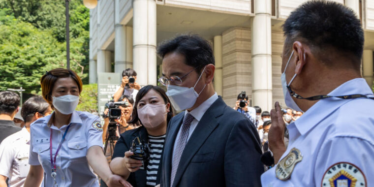 Samsung inheritor pardoned as a result of South Korean financial wants