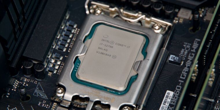 Intel spera in più e-core per aumentare le prestazioni nella gamma di CPU di 13a generazione trapelata