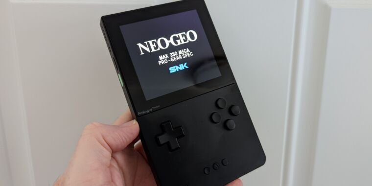 Analogue Pocket’s 1.1 update already paying dividends: jailbreak, Neo Geo core thumbnail