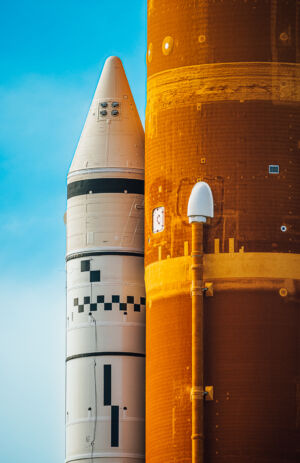 Los propulsores laterales del cohete SLS se derivan del programa Space Shuttle.