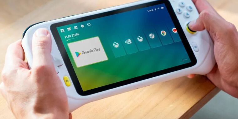 Leaked Switch-esque portable from Logitech could be great for streaming, emulation thumbnail