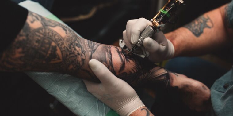 Scientists explore chemistry of tattoo inks amid growing safety concerns – Ars Technica