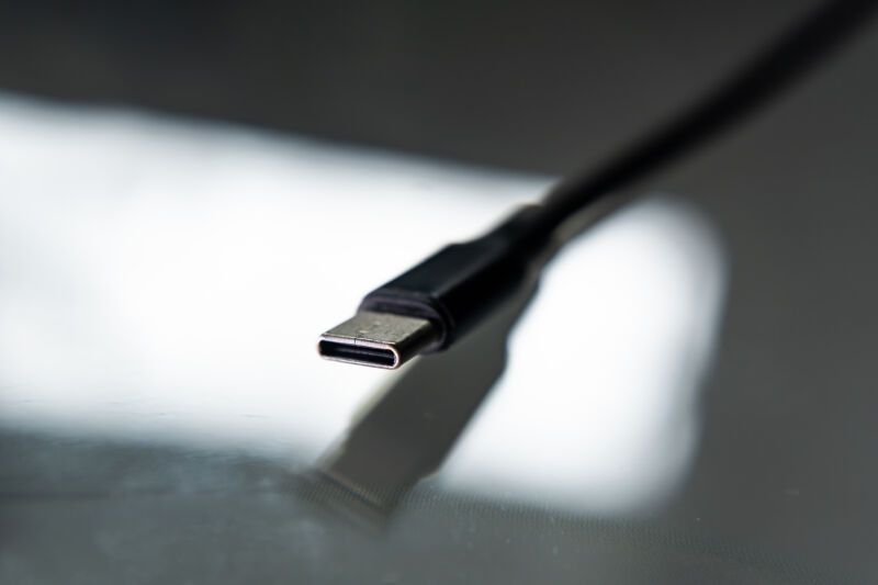 Close-up changeable  of USB-C cablegram  plug.