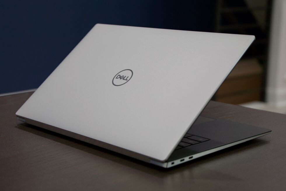 Dell's XPS 15 9520.