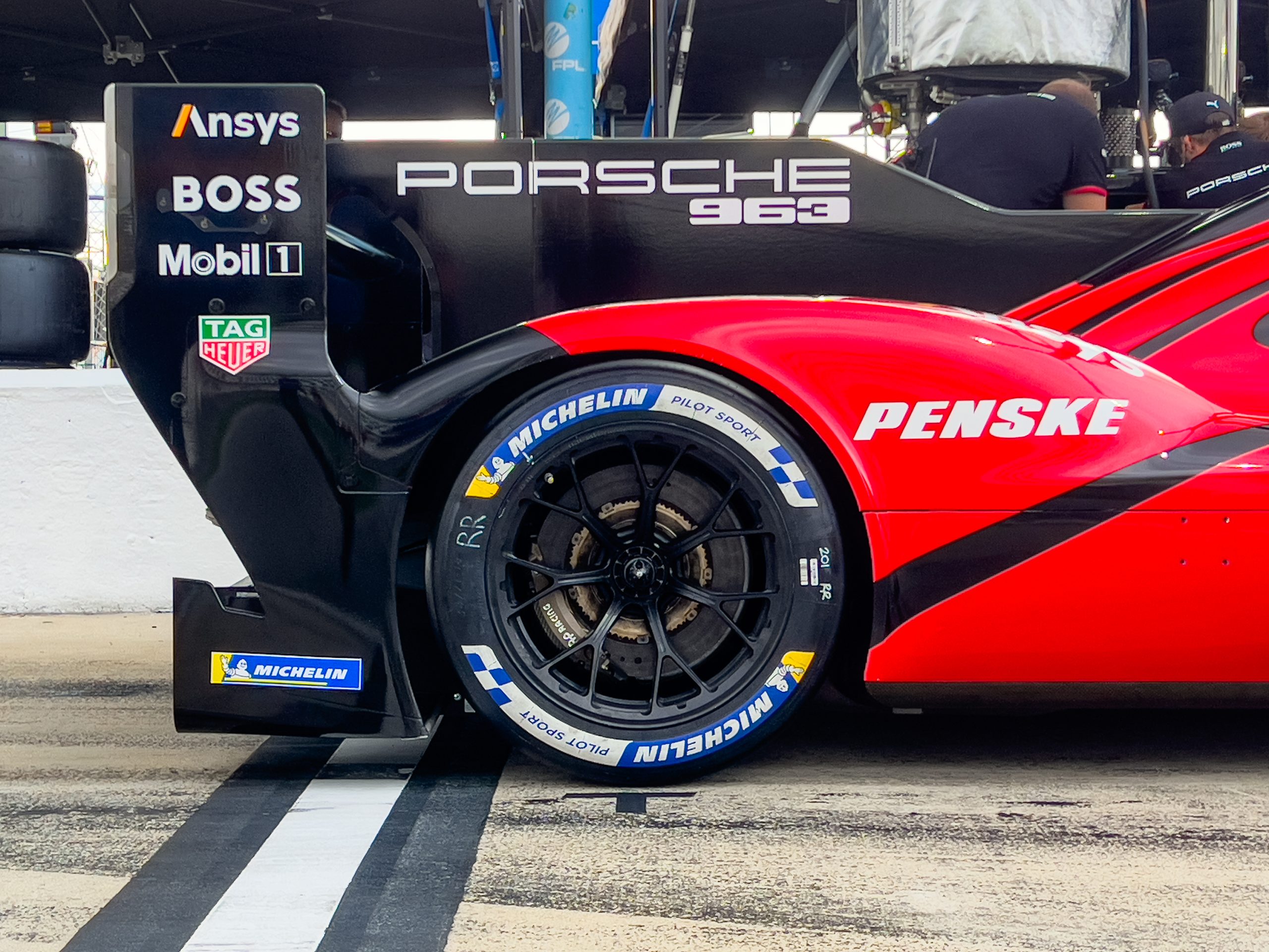 We peek inside Porsche’s private Le Mans race car test - Ars Technica