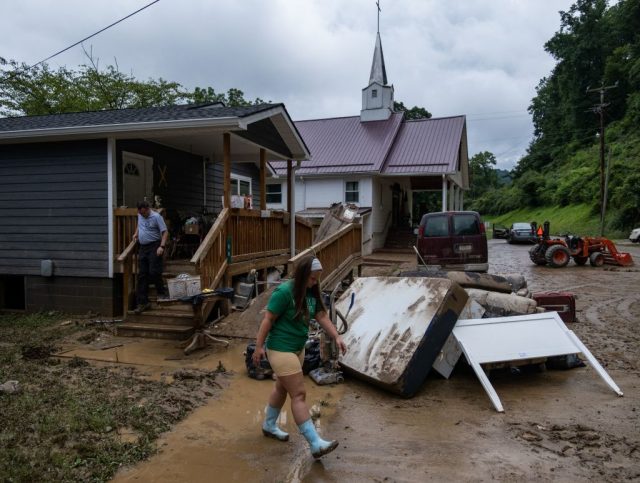 flash-floods-kentucky-640x483.jpg