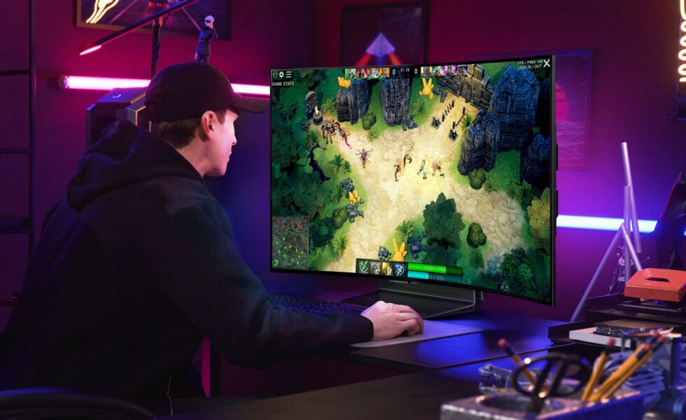 Based on this image, LG sees its TV being used like a PC monitor, too.