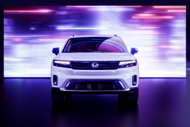 Between 2024 and 2027, Honda plans to sell many new EVs in North America, starting with this, the Prologue.