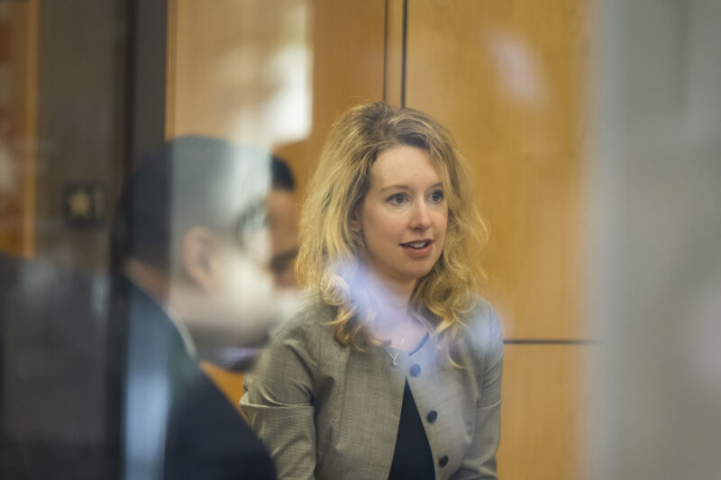 Elizabeth Holmes, founder of Theranos Inc., arrives at federal court in San Jose, California, on Thursday, September 1.