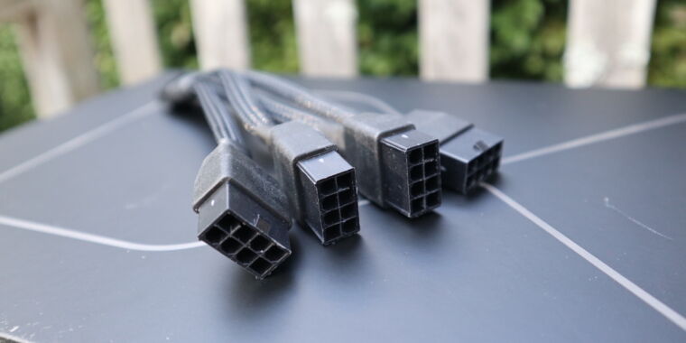 Photo of Las pruebas sugieren que un cable defectuoso puede ser el culpable de que los conectores RTX 4090 se derritan