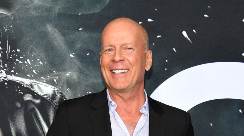 El verdadero Bruce Willis en el estreno de una película en 2019.