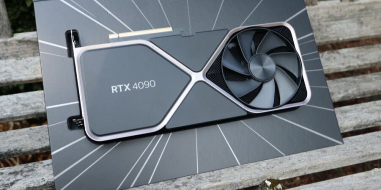 Pašlaik mēs testējam Nvidia RTX 4090 — parādīsim, cik tas ir smags