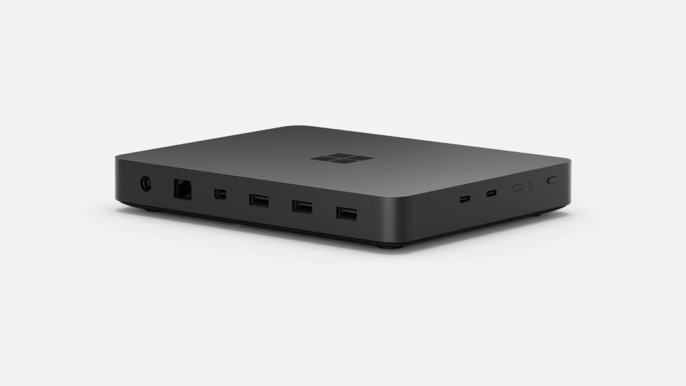 For an 8 × 6 × 1.1-inch mini PC, the Dev Kit 2023 has a decent selection of ports, and it supports up to three displays.