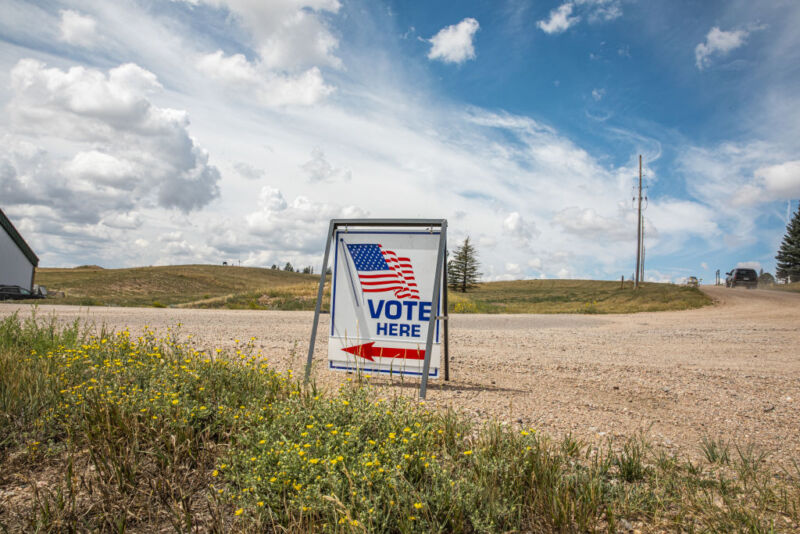 Experts grade Big Tech on readiness to handle midterm election misinformation