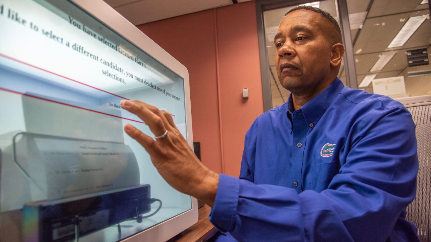A scientist’s quest for an accessible, unhackable voting machine - Ars ...