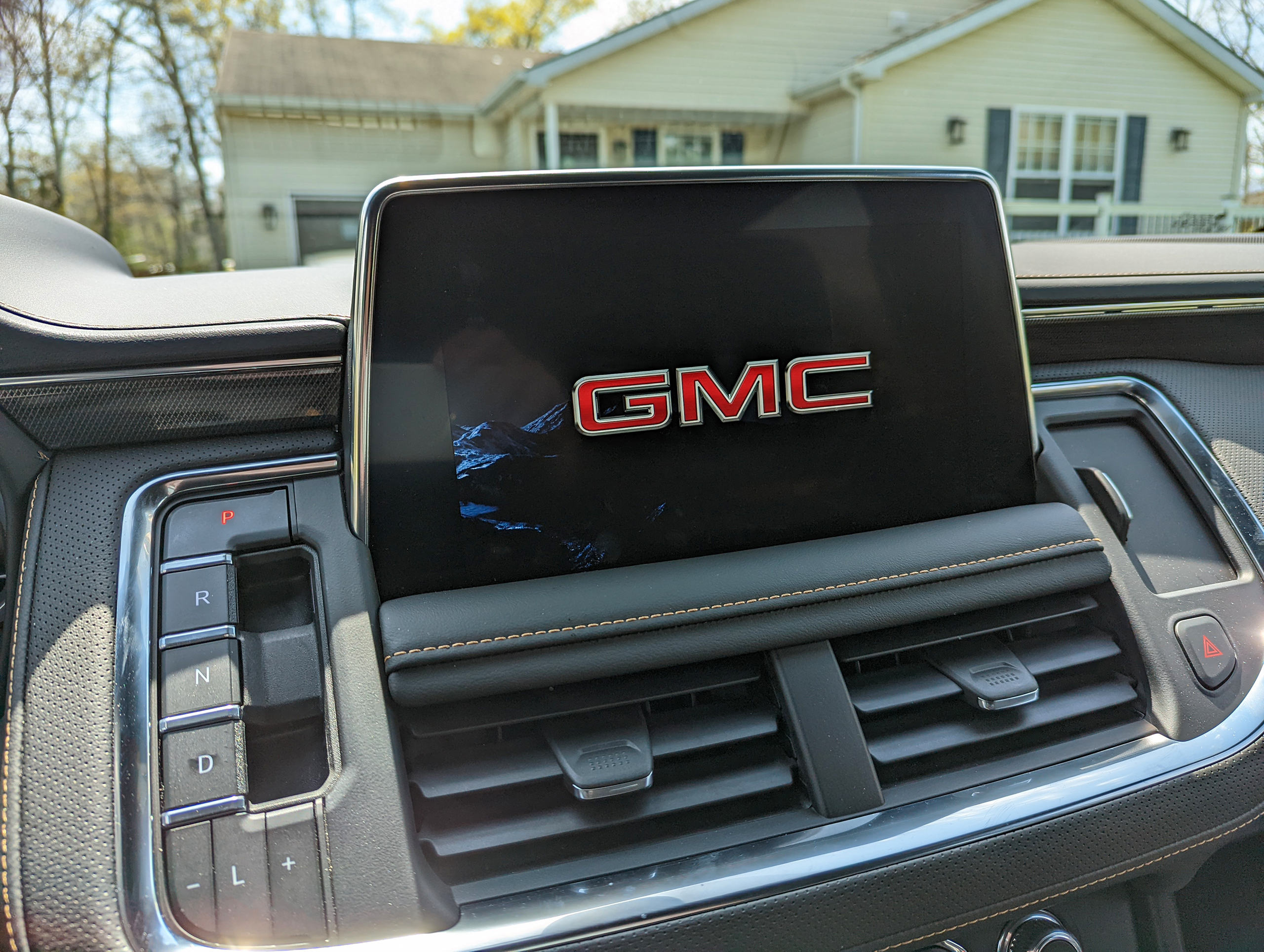 GM ditching CarPlay & Android Auto for Google-built infotainment system