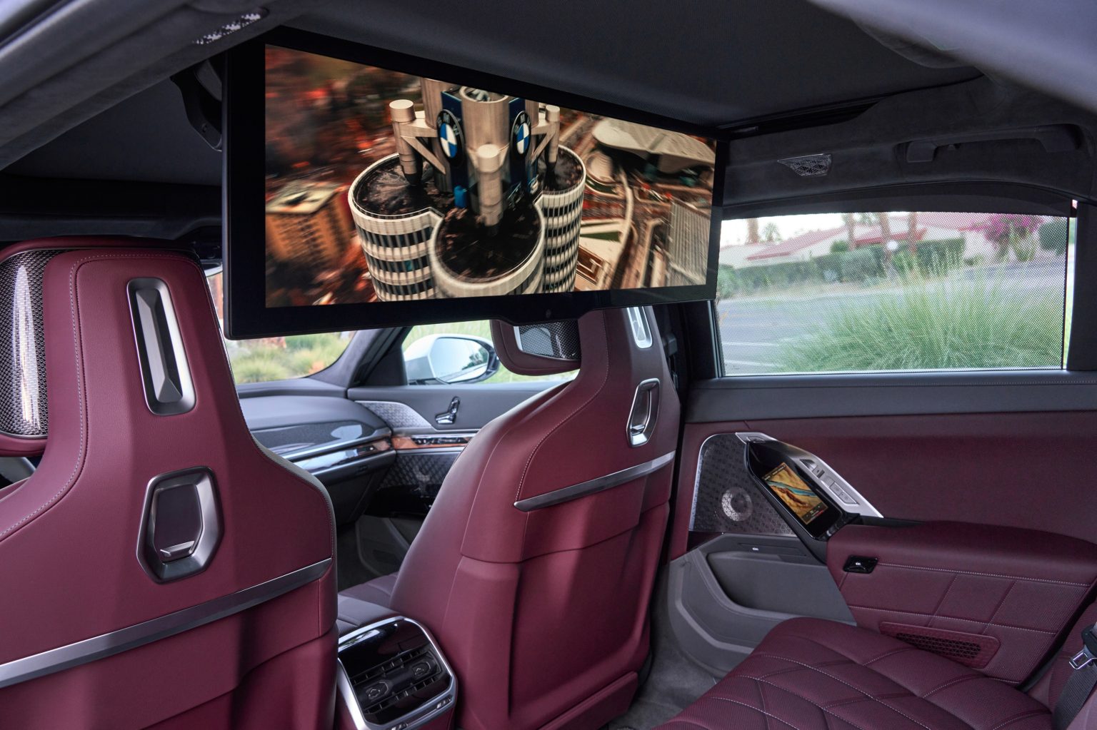Js760 Rear View How The Wire helped me understand the 2023 BMW 760i xDrive - Ars Technica