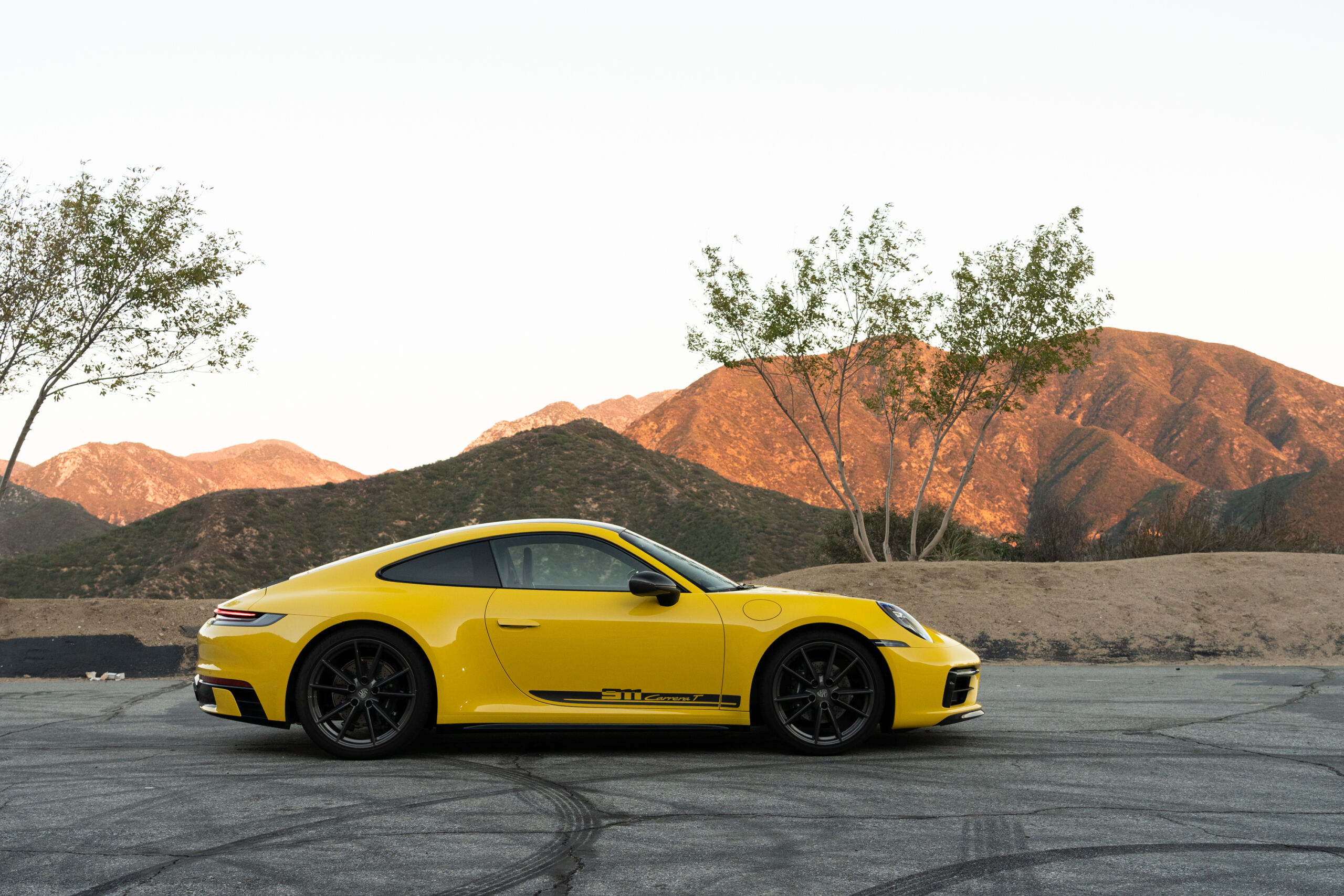 Porsche 911 Carrera T first drive: Simplify, then add the right options |  Ars Technica