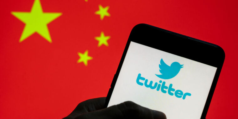 Les suppressions d’emplois sur Twitter ont permis un déluge de spams pornographiques qui a noyé les nouvelles des manifestations en Chine