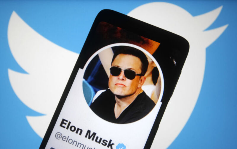Musk risque des amendes si l’équipe de sécurité des enfants éviscérée de Twitter est débordée