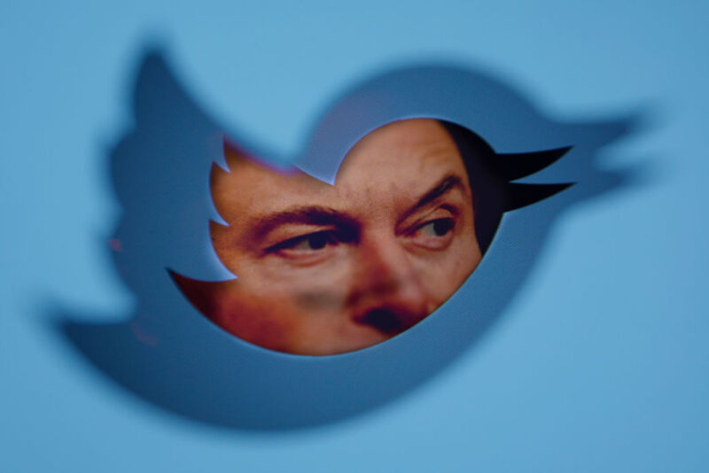 Twitter lays off 5K contractors in surprise 2nd wave of cuts, more mods lost