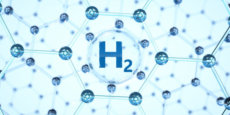 New device can make hydrogen when dunked in salt water