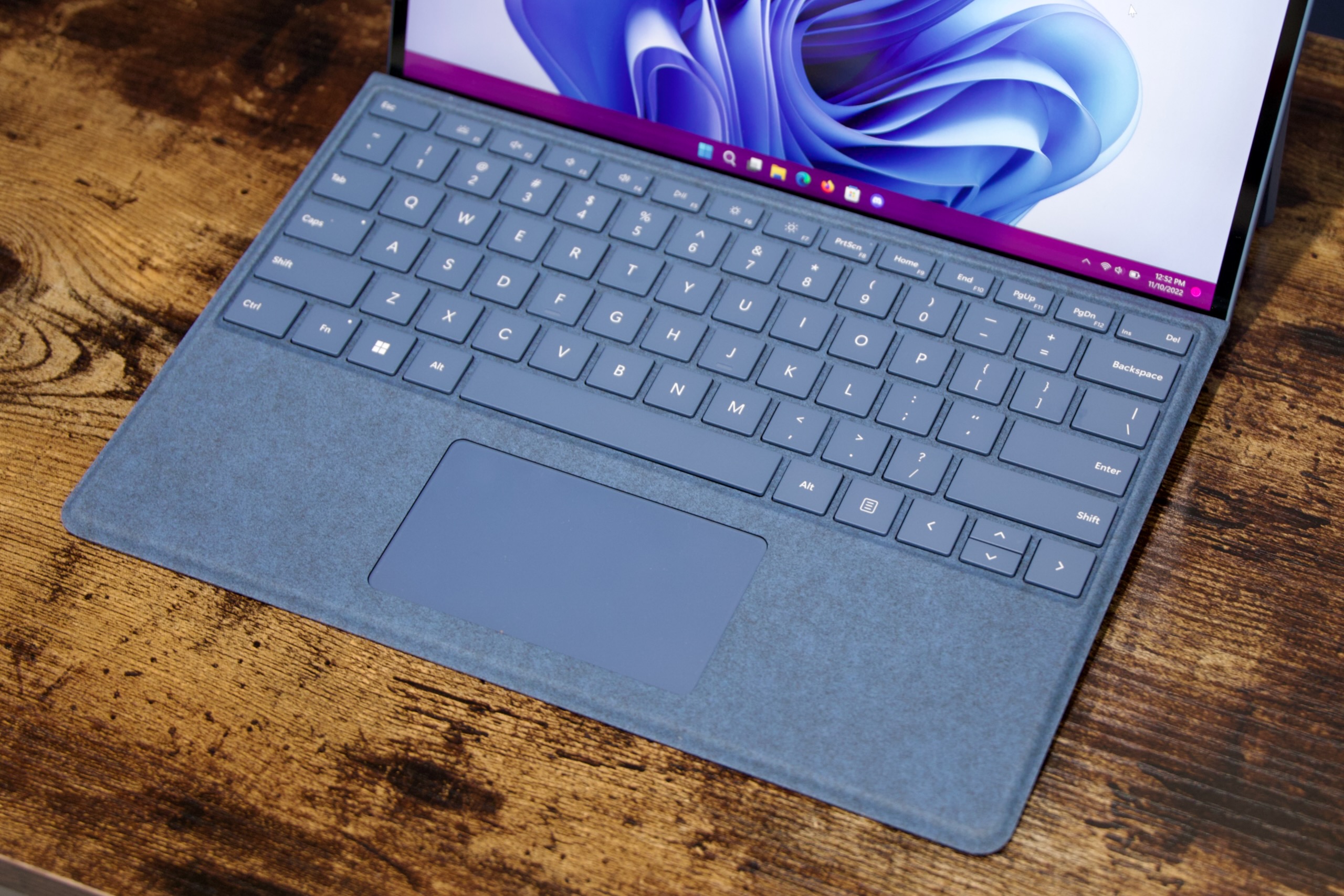 Microsoft Surface Pro 9 ARM review - The high-end ARM convertible  disappoints -  Reviews