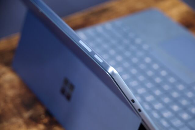 Microsoft Surface Pro 9 Laptop Review - CGMagazine