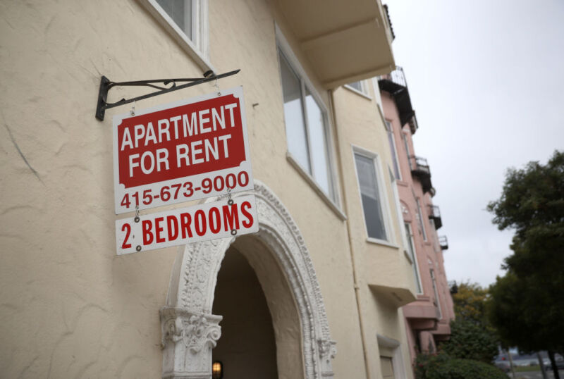 US senator seeks antitrust review of apartment price-setting software