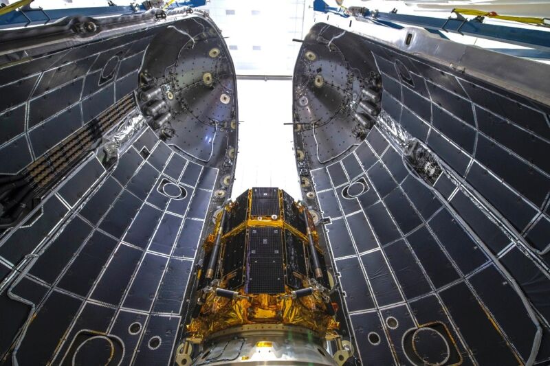 The Hakuto-R spacecraft is encapsulated in a Falcon 9 fairing.