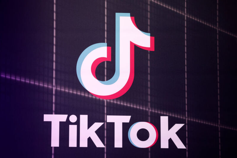 19 states choke TikTok on gov’t devices; feds push for nationwide restrictions