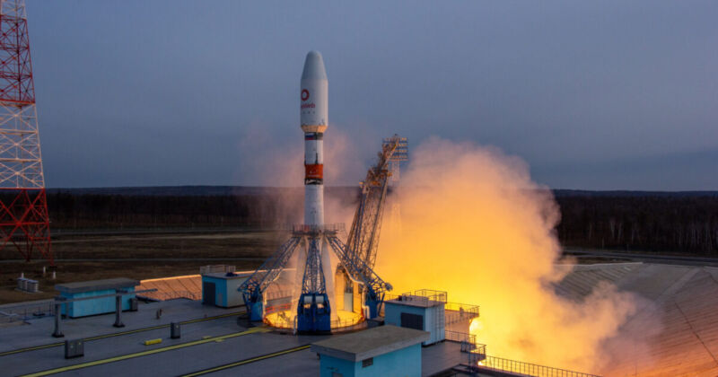 OneWeb satellites launch on a Soyuz rocket from Baikonur Cosmodrome earlier in 2022.