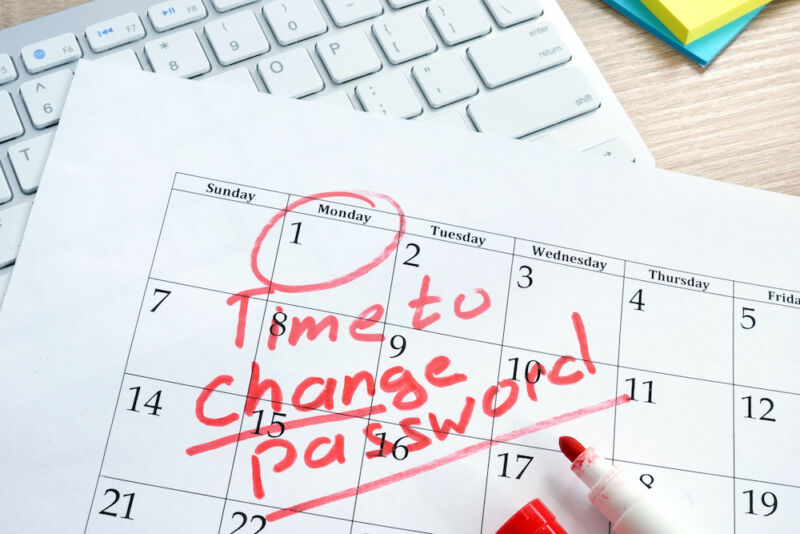 تقویم با کلمات زمان تغییر رمز عبور.  مدیریت رمز عبور