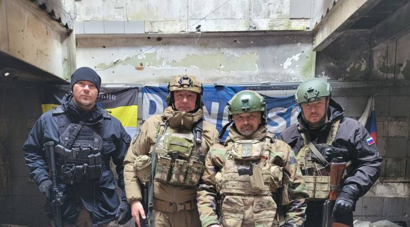 Dmitry Rogozin, second from left, has been active in the Donbas region of Ukraine.