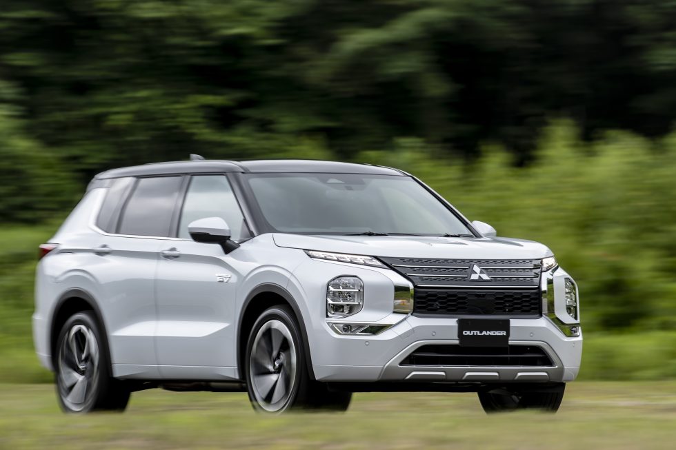 Mitsubishi ha aumentado significativamente el tamaño de la batería de tracción del Outlander, aumentando su rango cuando solo usa energía eléctrica.