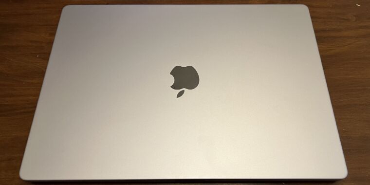 Преглед на MacBook Pro за 2023 г.: Полирано второ поколение