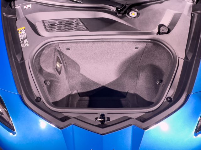 Corvette E-Ray front luggage compartment.