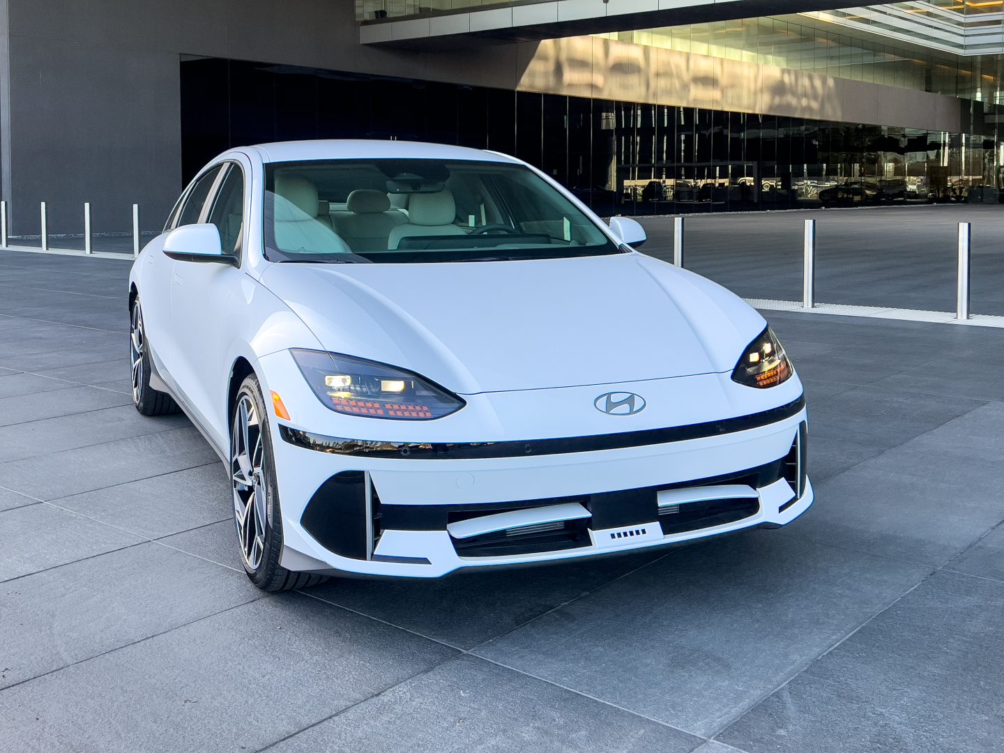 The 2023 Hyundai Ioniq 6 gets an official EPA range of 361 miles - Ars ...