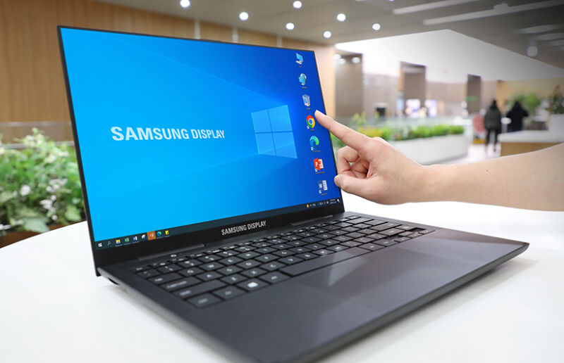 16-inch notebook concept product with touch-integrated OLED of Samsung Display