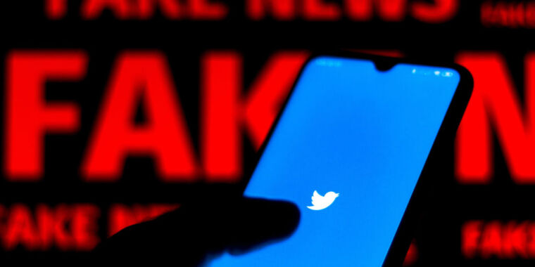 Germany reminds Musk that removing disinformation from Twitter is a must thumbnail